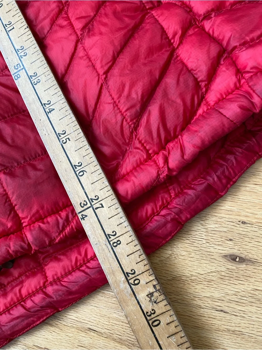 The North Face Thermaball Two-Tone Quilted Hooded Puffer Jacket Burgundy & Red_12